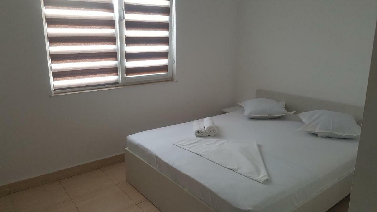 Hôtel Vila Yza à Eforie Nord Extérieur photo