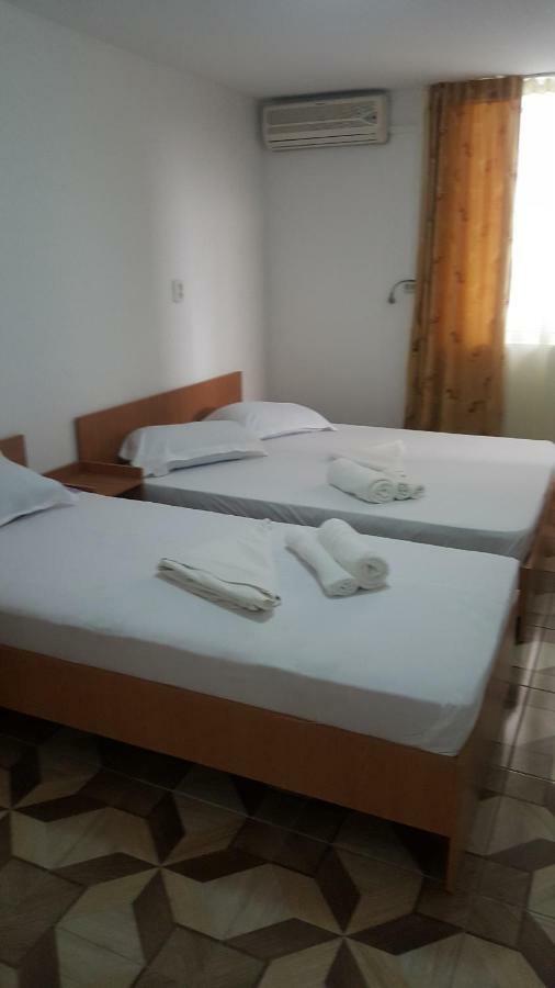 Hôtel Vila Yza à Eforie Nord Extérieur photo